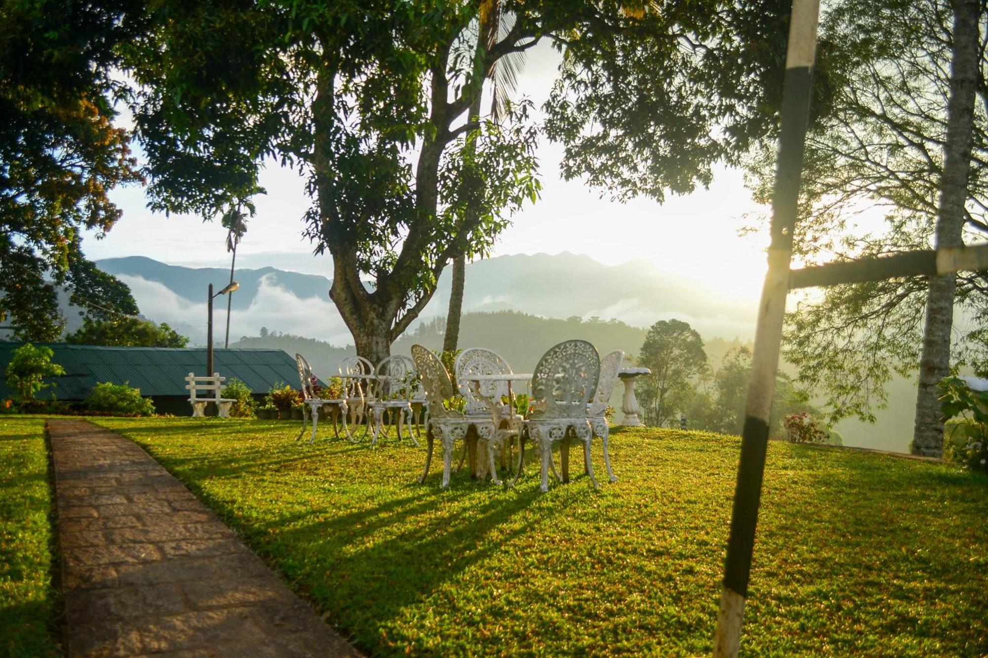 Hatale Tea Estate Bungalow Madulkele Bagian luar foto